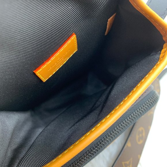 āSOLDā Louis Vuitton Nigo Amazone Messenger bag - Picture 13 of 13